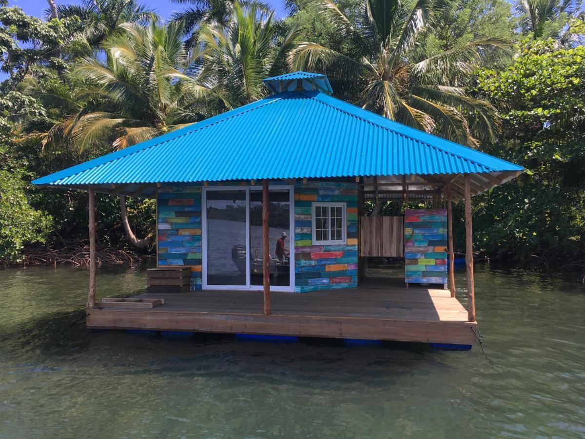 El Toucan Loco Floating Lodges Tierra Oscura Ngoại thất bức ảnh