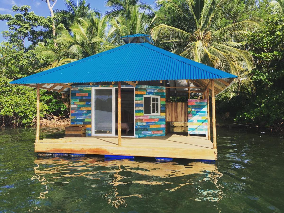 El Toucan Loco Floating Lodges Tierra Oscura Ngoại thất bức ảnh