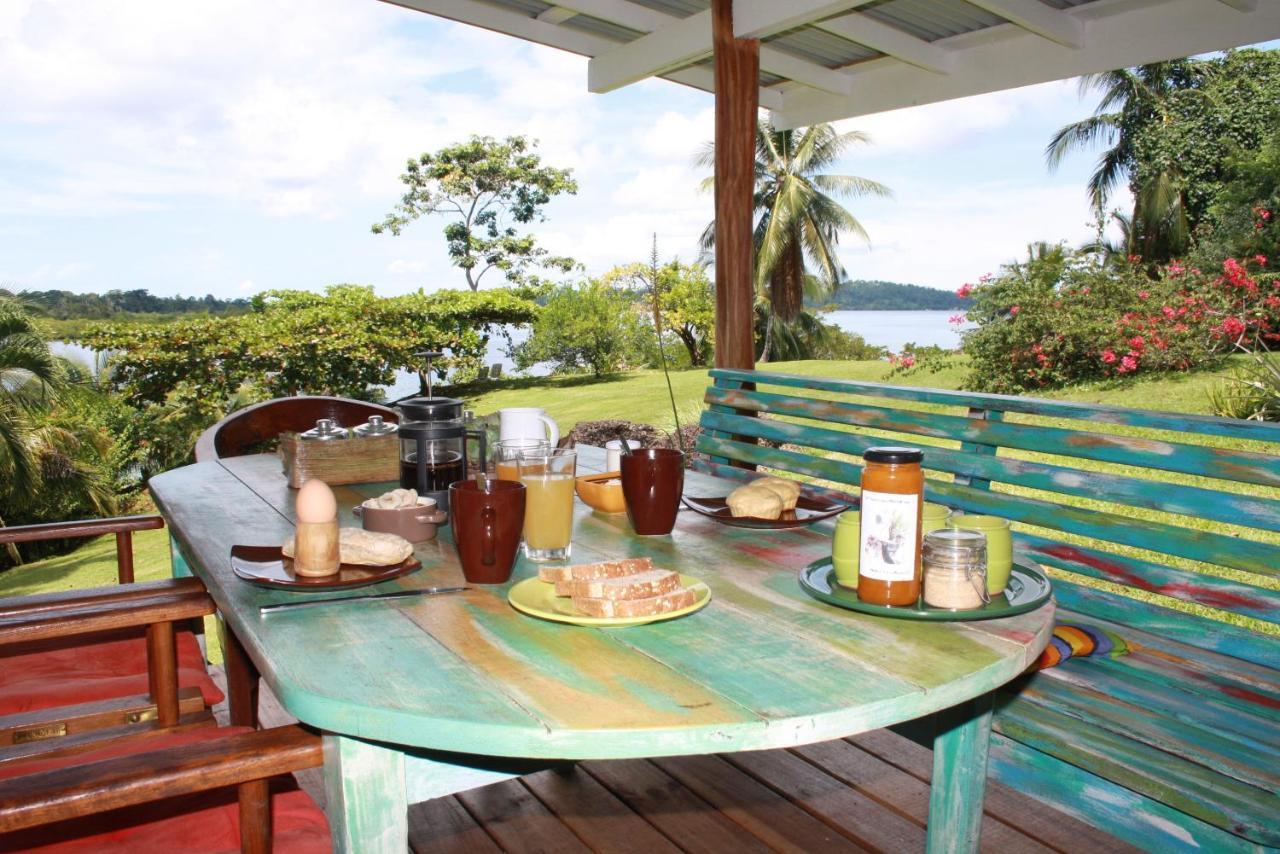El Toucan Loco Floating Lodges Tierra Oscura Ngoại thất bức ảnh
