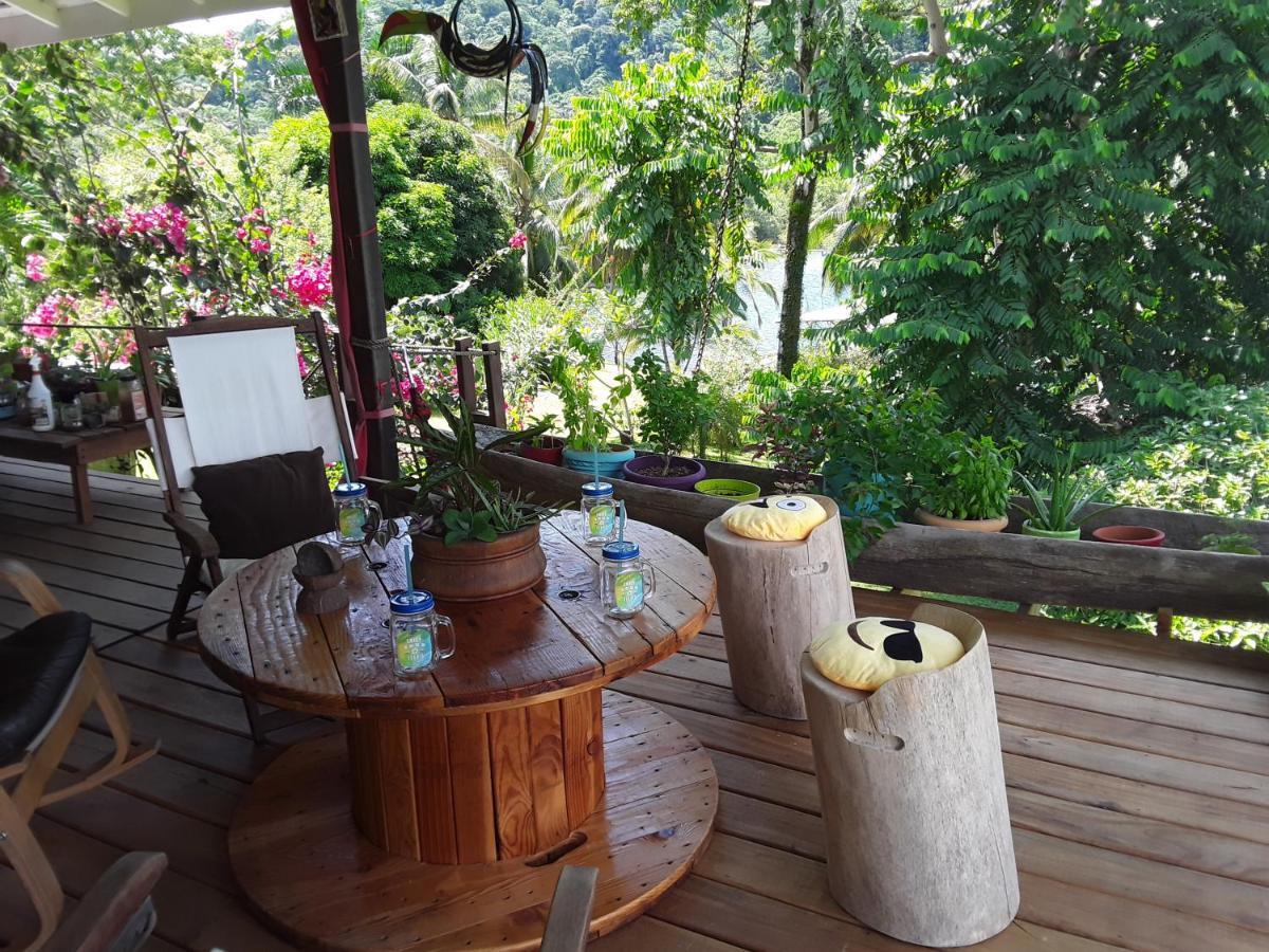 El Toucan Loco Floating Lodges Tierra Oscura Ngoại thất bức ảnh